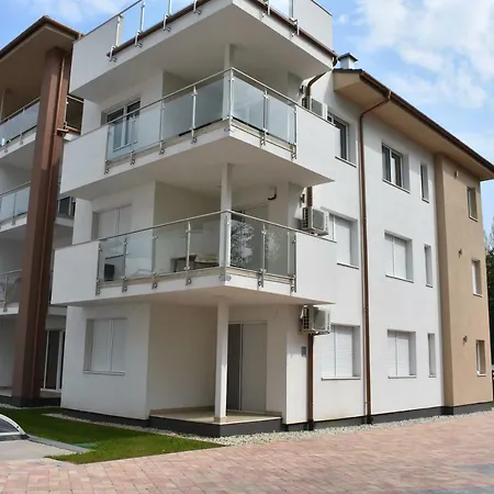 Borka Medences Apartman Siofok